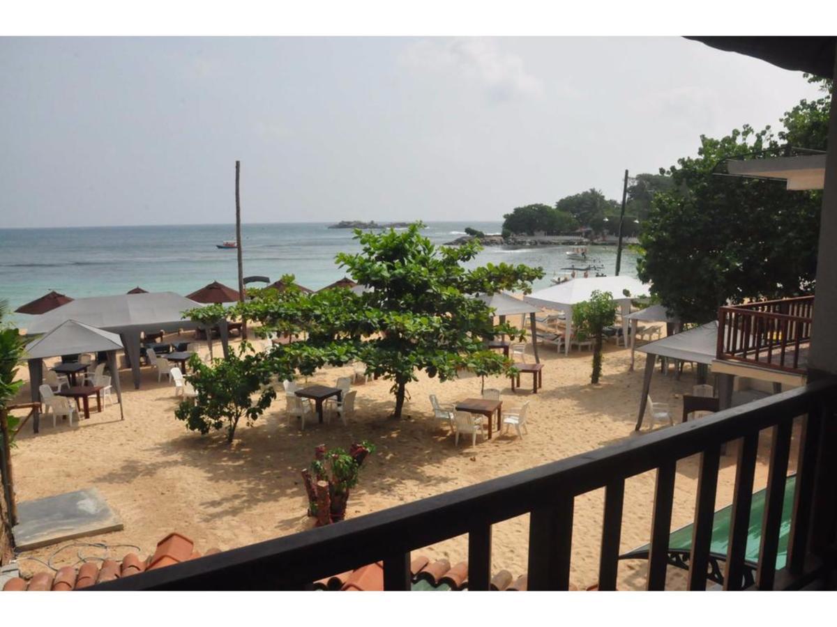 Wave Beach Resort Unawatuna Exteriör bild