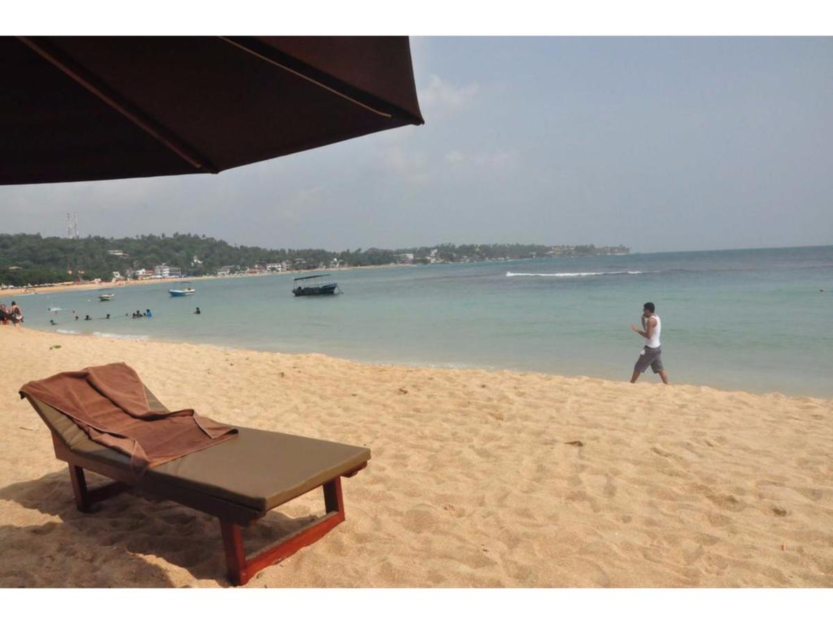 Wave Beach Resort Unawatuna Exteriör bild