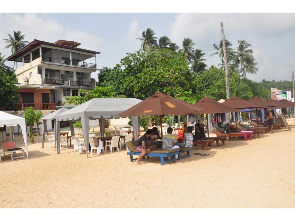 Wave Beach Resort Unawatuna Exteriör bild