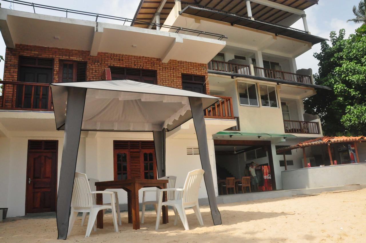 Wave Beach Resort Unawatuna Exteriör bild